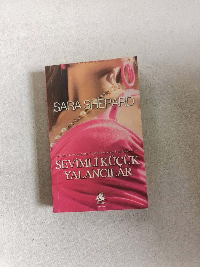 Sevimli Küçük Yalancılar