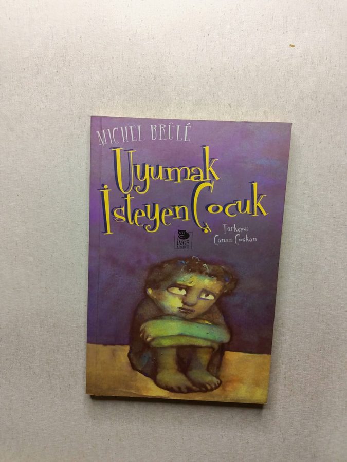 Uyumak İsteyen Çocuk